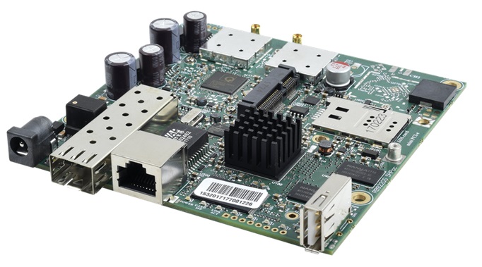 RouterBoard Inalambrico - MicroTik RB922UAGS-5HPACD | Wi-Fi 802.11ac Gen 5, Velocidad 867Mbps, 1-Puerto de Red Gigabit, 1-Puerto SFP, 1-Puerto USB, 1-Puerto MiniPCI-e, PoE Pasivo, Single Band 5Ghz, Procesador QCA9557 720Mhz, Memoria RAM 128MB, Memoria